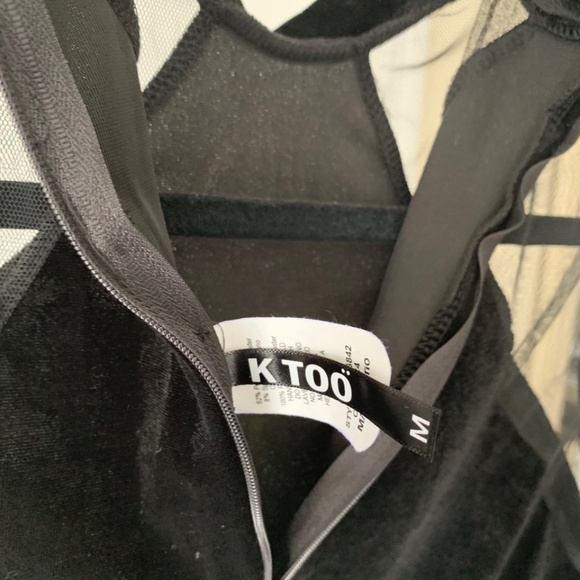 Black velvet dress - Picture 2 of 2